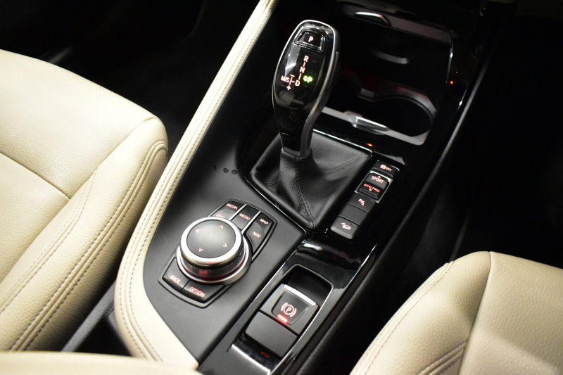 BMW X1 Xdrive18d Xﾗｲﾝ LCI後期 ﾌｪｲｽﾘﾌﾄ後ﾓﾃﾞﾙ 4WD ｱﾄﾞﾊﾞﾝｽﾄﾞｱｸﾃｨﾌﾞｾｰﾌﾃｨ&ﾊｲﾗｲﾝ&ｺﾝﾌｫｰﾄP ACC ﾋｰﾀｰ付電動白革 LEDﾍｯﾄﾞﾗｲﾄ 18AW 車線逸脱&歩行者警告 衝突軽減B ﾀｯﾁﾊﾟﾈﾙﾅﾋﾞ Bｶﾒﾗ 電動Rｹﾞｰﾄ 2年保証