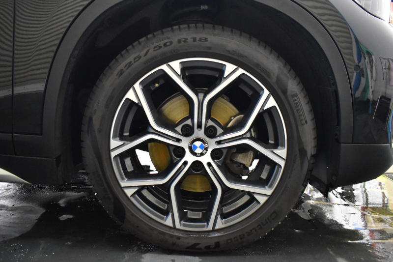 BMW X1 Xdrive18d Xﾗｲﾝ LCI後期 ﾌｪｲｽﾘﾌﾄ後ﾓﾃﾞﾙ 4WD ｱﾄﾞﾊﾞﾝｽﾄﾞｱｸﾃｨﾌﾞｾｰﾌﾃｨ&ﾊｲﾗｲﾝ&ｺﾝﾌｫｰﾄP ACC ﾋｰﾀｰ付電動白革 LEDﾍｯﾄﾞﾗｲﾄ 18AW 車線逸脱&歩行者警告 衝突軽減B ﾀｯﾁﾊﾟﾈﾙﾅﾋﾞ Bｶﾒﾗ 電動Rｹﾞｰﾄ 2年保証