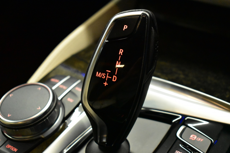 BMW 5シリーズ 530e Mｽﾎﾟｰﾂ iﾊﾟﾌｫｰﾏﾝｽ PHEV 1ｵｰﾅｰ ｺﾝﾌｫｰﾄ＆ﾊｲﾗｲﾝP 前席ﾍﾞﾝﾁﾚｰｼｮﾝ&ﾏｯｻｰｼﾞ&全席ﾋｰﾀｰ付白革 HUD ｼﾞｪｽﾁｬｰｺﾝﾄﾛｰﾙ付ﾀｯﾁﾊﾟﾈﾙﾅﾋﾞ4ｿﾞｰﾝAC 全周囲ｶﾒﾗ ﾌﾙｾｸﾞTV LEDﾍｯﾄﾞﾗｲﾄ 液晶ﾒｰﾀｰ ACC LCW 電動ﾄﾗﾝｸ 2年保証