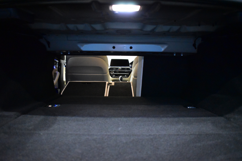 BMW 5シリーズ 530e Mｽﾎﾟｰﾂ iﾊﾟﾌｫｰﾏﾝｽ PHEV 1ｵｰﾅｰ ｺﾝﾌｫｰﾄ＆ﾊｲﾗｲﾝP 前席ﾍﾞﾝﾁﾚｰｼｮﾝ&ﾏｯｻｰｼﾞ&全席ﾋｰﾀｰ付白革 HUD ｼﾞｪｽﾁｬｰｺﾝﾄﾛｰﾙ付ﾀｯﾁﾊﾟﾈﾙﾅﾋﾞ4ｿﾞｰﾝAC 全周囲ｶﾒﾗ ﾌﾙｾｸﾞTV LEDﾍｯﾄﾞﾗｲﾄ 液晶ﾒｰﾀｰ ACC LCW 電動ﾄﾗﾝｸ 2年保証