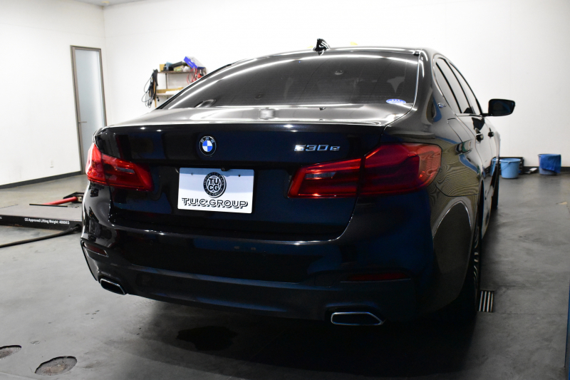 BMW 5シリーズ 530e Mｽﾎﾟｰﾂ iﾊﾟﾌｫｰﾏﾝｽ PHEV 1ｵｰﾅｰ ｺﾝﾌｫｰﾄ＆ﾊｲﾗｲﾝP 前席ﾍﾞﾝﾁﾚｰｼｮﾝ&ﾏｯｻｰｼﾞ&全席ﾋｰﾀｰ付白革 HUD ｼﾞｪｽﾁｬｰｺﾝﾄﾛｰﾙ付ﾀｯﾁﾊﾟﾈﾙﾅﾋﾞ4ｿﾞｰﾝAC 全周囲ｶﾒﾗ ﾌﾙｾｸﾞTV LEDﾍｯﾄﾞﾗｲﾄ 液晶ﾒｰﾀｰ ACC LCW 電動ﾄﾗﾝｸ 2年保証