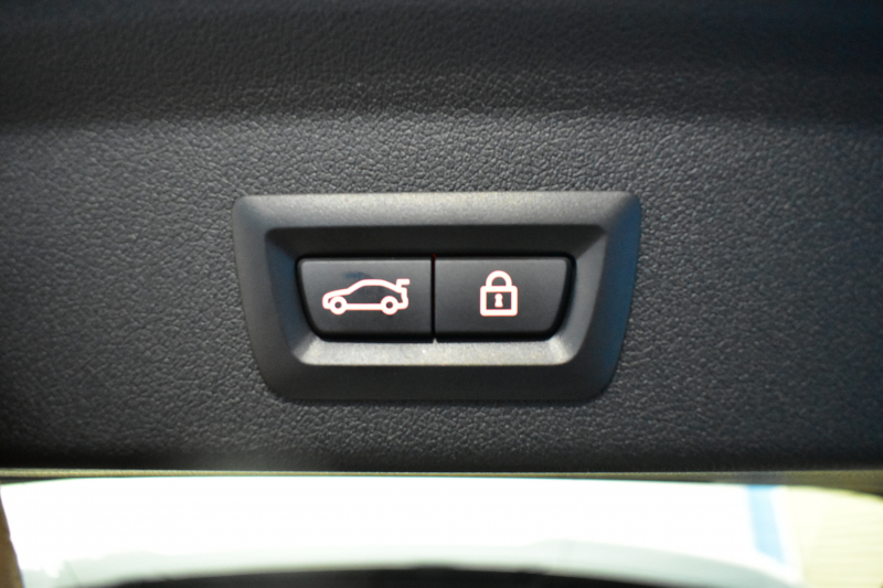 BMW 1シリーズ M135i xDrive 4WD ﾃﾞﾋﾞｭｰP ﾋｰﾀｰ付ﾌﾞﾗｯｸﾚｻﾞｰMｽﾎﾟｰﾂｼｰﾄ 可変ｻｽ Mｼｰﾄﾍﾞﾙﾄ ｱﾀﾞﾌﾟﾃｨﾌﾞLEDﾍｯﾄﾞﾗｲﾄ HUD Mｽﾎﾟｰﾂﾌﾞﾚｰｷ 追従ACC BMWﾗｲﾌﾞｺｯｸﾋﾟｯﾄ ﾀｯﾁﾊﾟﾈﾙﾅﾋﾞ Bｶﾒﾗ ｱｯﾌﾟﾙｶｰﾌﾟﾚｲ 電動ﾄﾗﾝｸ 2年保証