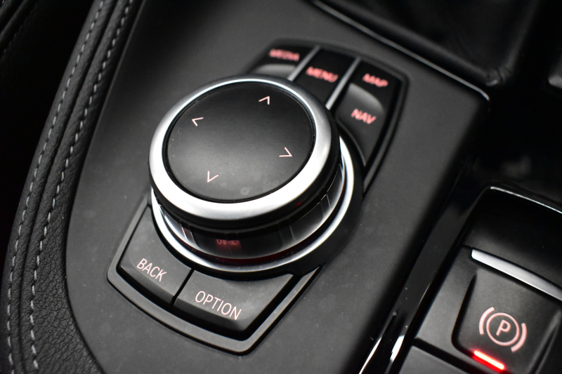 BMW X1 Xdrive18d Xﾗｲﾝ LCI後期 4WD ｾﾚｸﾄ&ｱﾄﾞﾊﾞﾝｽﾄﾞｱｸﾃｨﾌﾞｾｰﾌﾃｨ&ﾊｲﾗｲﾝ&ｺﾝﾌｫｰﾄP ﾊﾟﾉﾗﾏｻﾝﾙｰﾌ ACC ﾋｰﾀｰ付電動黒革 LEDﾍｯﾄﾞﾗｲﾄ 18AW 車線逸脱&歩行者警告 衝突軽減B ﾀｯﾁﾊﾟﾈﾙﾅﾋﾞ Bｶﾒﾗ ﾜｲﾔﾚｽﾁｬｰｼﾞ 電動Rｹﾞｰﾄ 2年保証