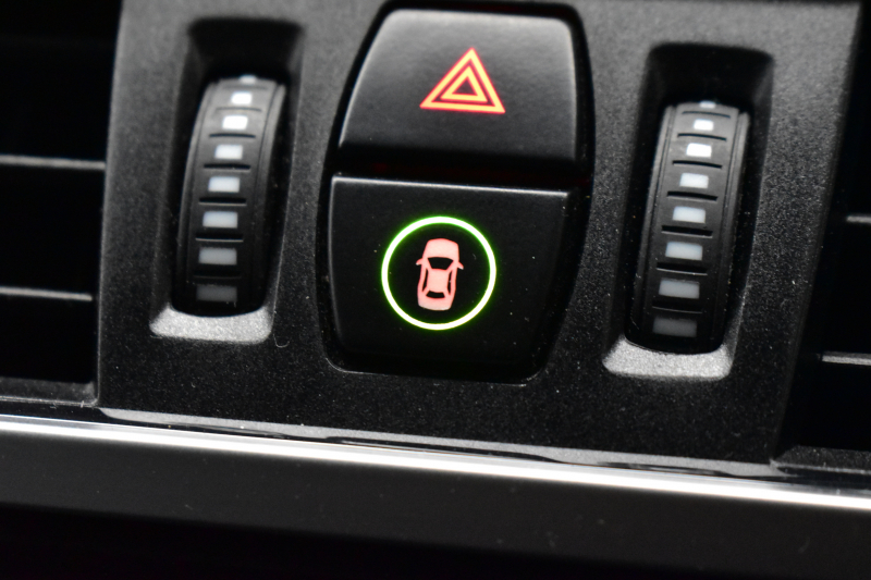 BMW X1 Xdrive18d Xﾗｲﾝ LCI後期 4WD ｾﾚｸﾄ&ｱﾄﾞﾊﾞﾝｽﾄﾞｱｸﾃｨﾌﾞｾｰﾌﾃｨ&ﾊｲﾗｲﾝ&ｺﾝﾌｫｰﾄP ﾊﾟﾉﾗﾏｻﾝﾙｰﾌ ACC ﾋｰﾀｰ付電動黒革 LEDﾍｯﾄﾞﾗｲﾄ 18AW 車線逸脱&歩行者警告 衝突軽減B ﾀｯﾁﾊﾟﾈﾙﾅﾋﾞ Bｶﾒﾗ ﾜｲﾔﾚｽﾁｬｰｼﾞ 電動Rｹﾞｰﾄ 2年保証