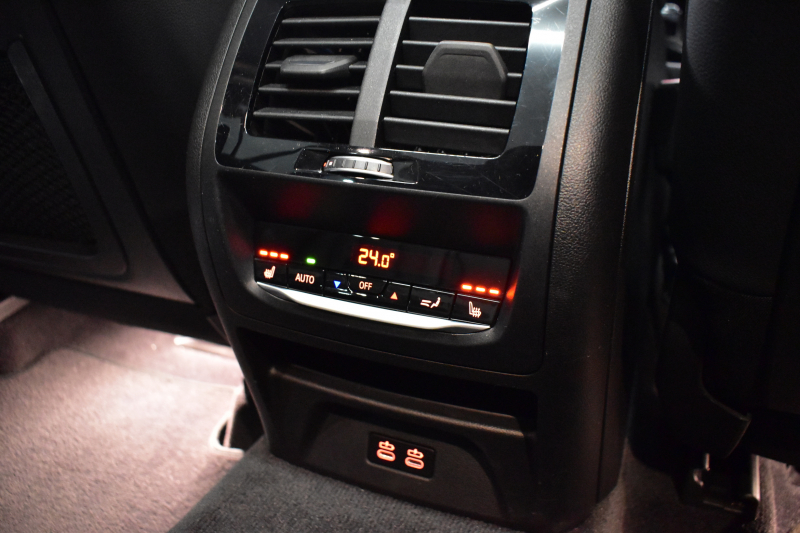 BMW X3 Xﾄﾞﾗｲﾌﾞ20d Mｽﾎﾟｰﾂ LCI後期 変更後ﾃﾞｻﾞｲﾝLEDﾍｯﾄﾞﾗｲﾄ&ﾃｰﾙ ﾊﾟﾉﾗﾏｻﾝﾙｰﾌ ﾗｲﾌﾞｺｯｸﾋﾟｯﾄ ACC 全席ﾋｰﾀｰ付黒革 LCW ｼﾞｪｽﾁｬｰC付ﾀｯﾁﾊﾟﾈﾙﾅﾋﾞTV 全周囲ｶﾒﾗ 電動Rｹﾞｰﾄ ﾜｲﾔﾚｽ充電 20AW 2年保証