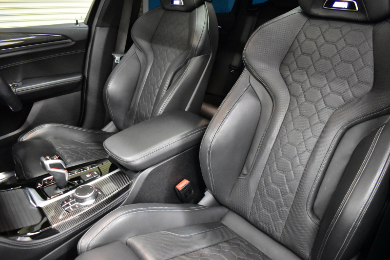 BMW Mシリーズ X4M ｺﾝﾍﾟﾃｨｼｮﾝ 4WD 510馬力 ﾊﾟﾉﾗﾏｻﾝﾙｰﾌ 全席ﾋｰﾀｰ Fﾍﾞﾝﾁﾚｰｼｮﾝ付ﾌﾞﾗｯｸﾒﾘﾉﾚｻﾞｰMｽﾎﾟｰﾂｼｰﾄ 21AW Mｽﾎﾟｰﾂｴｸﾞｿﾞｰｽﾄ ﾊｰﾏﾝｶｰﾄﾞﾝ 追従ACC HUD ｼﾞｪｽﾁｬｰC LEDﾍｯﾄﾞﾗｲﾄ ｵｰﾄﾊｲﾋﾞｰﾑ 2年保証