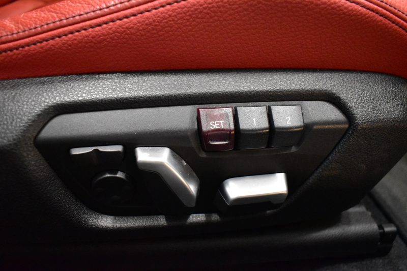 BMW 2シリーズ M240i LCI後期 直6ﾀｰﾎﾞ 340馬力 1ｵｰﾅｰ ｾﾚｸﾄP ｻﾝﾙｰﾌ 追従ACC LEDﾍｯﾄﾞﾗｲﾄ ﾋｰﾀｰ付赤革 ﾀｯﾁﾊﾟﾈﾙiﾄﾞﾗｲﾌﾞHDDﾅﾋﾞ Bｶﾒﾗ 前後PDC 可変Mｻｽ 大型ﾌﾞﾚｰｷｼｽﾃﾑ 車線逸脱&歩行者警告 衝突軽減ﾌﾞﾚｰｷ 18AW ﾊﾟﾄﾞﾙｼﾌﾄ 2年保証