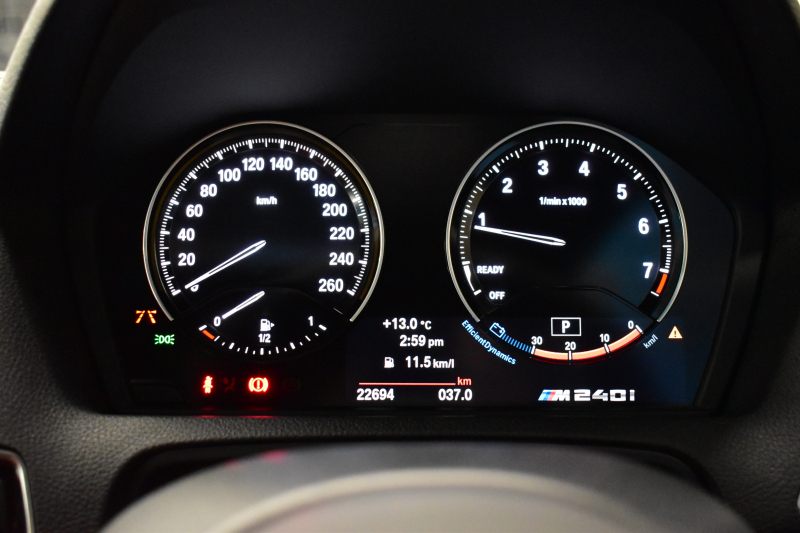 BMW 2シリーズ M240i LCI後期 直6ﾀｰﾎﾞ 340馬力 1ｵｰﾅｰ ｾﾚｸﾄP ｻﾝﾙｰﾌ 追従ACC LEDﾍｯﾄﾞﾗｲﾄ ﾋｰﾀｰ付赤革 ﾀｯﾁﾊﾟﾈﾙiﾄﾞﾗｲﾌﾞHDDﾅﾋﾞ Bｶﾒﾗ 前後PDC 可変Mｻｽ 大型ﾌﾞﾚｰｷｼｽﾃﾑ 車線逸脱&歩行者警告 衝突軽減ﾌﾞﾚｰｷ 18AW ﾊﾟﾄﾞﾙｼﾌﾄ 2年保証