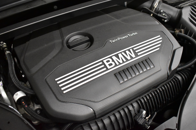 BMW X1 Xdrive20i Mｽﾎﾟｰﾂ ｱﾄﾞﾊﾞﾝｽﾄﾞｱｸﾃｨﾌﾞｾｰﾌﾃｨ&ｺﾝﾌｫｰﾄP 4WD 1ｵｰﾅｰ 追従ACC HUD ﾋｰﾀｰ付電動黒革 OZMSW20AW ｱｲﾊﾞｯﾊﾀﾞｳﾝｻｽ ﾀｯﾁﾊﾟｯﾄﾞﾅﾋﾞBｶﾒﾗ Pｱｼｽﾄ LEDﾍｯﾄﾞﾗｲﾄ 衝突軽減B 車線逸脱&歩行者警告 電動Rｹﾞｰﾄ 2年保証