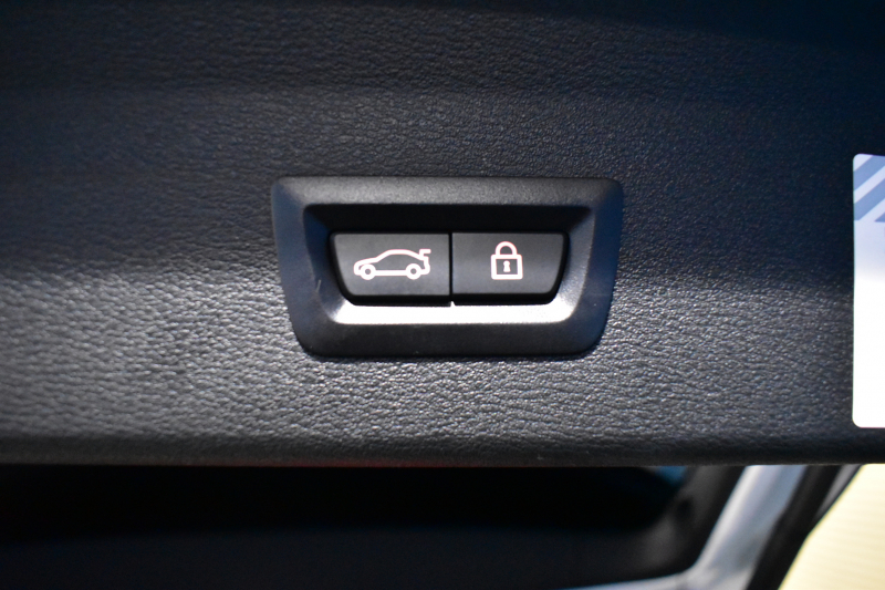 BMW X1 Xdrive20i Mｽﾎﾟｰﾂ ｱﾄﾞﾊﾞﾝｽﾄﾞｱｸﾃｨﾌﾞｾｰﾌﾃｨ&ｺﾝﾌｫｰﾄP 4WD 1ｵｰﾅｰ 追従ACC HUD ﾋｰﾀｰ付電動黒革 OZMSW20AW ｱｲﾊﾞｯﾊﾀﾞｳﾝｻｽ ﾀｯﾁﾊﾟｯﾄﾞﾅﾋﾞBｶﾒﾗ Pｱｼｽﾄ LEDﾍｯﾄﾞﾗｲﾄ 衝突軽減B 車線逸脱&歩行者警告 電動Rｹﾞｰﾄ 2年保証