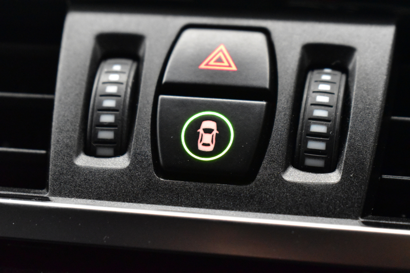 BMW X1 Xdrive20i Mｽﾎﾟｰﾂ ｱﾄﾞﾊﾞﾝｽﾄﾞｱｸﾃｨﾌﾞｾｰﾌﾃｨ&ｺﾝﾌｫｰﾄP 4WD 1ｵｰﾅｰ 追従ACC HUD ﾋｰﾀｰ付電動黒革 OZMSW20AW ｱｲﾊﾞｯﾊﾀﾞｳﾝｻｽ ﾀｯﾁﾊﾟｯﾄﾞﾅﾋﾞBｶﾒﾗ Pｱｼｽﾄ LEDﾍｯﾄﾞﾗｲﾄ 衝突軽減B 車線逸脱&歩行者警告 電動Rｹﾞｰﾄ 2年保証