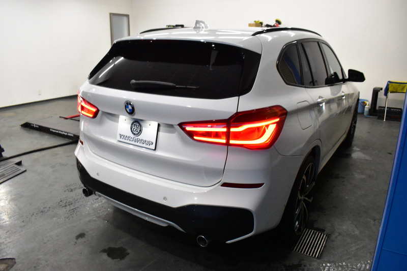 BMW X1 Xdrive20i Mｽﾎﾟｰﾂ ｱﾄﾞﾊﾞﾝｽﾄﾞｱｸﾃｨﾌﾞｾｰﾌﾃｨ&ｺﾝﾌｫｰﾄP 4WD 1ｵｰﾅｰ 追従ACC HUD ﾋｰﾀｰ付電動黒革 OZMSW20AW ｱｲﾊﾞｯﾊﾀﾞｳﾝｻｽ ﾀｯﾁﾊﾟｯﾄﾞﾅﾋﾞBｶﾒﾗ Pｱｼｽﾄ LEDﾍｯﾄﾞﾗｲﾄ 衝突軽減B 車線逸脱&歩行者警告 電動Rｹﾞｰﾄ 2年保証