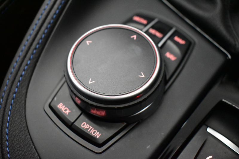 BMW X1 Xdrive20i Mｽﾎﾟｰﾂ ｱﾄﾞﾊﾞﾝｽﾄﾞｱｸﾃｨﾌﾞｾｰﾌﾃｨ&ｺﾝﾌｫｰﾄP 4WD 1ｵｰﾅｰ 追従ACC HUD ﾋｰﾀｰ付電動黒革 OZMSW20AW ｱｲﾊﾞｯﾊﾀﾞｳﾝｻｽ ﾀｯﾁﾊﾟｯﾄﾞﾅﾋﾞBｶﾒﾗ Pｱｼｽﾄ LEDﾍｯﾄﾞﾗｲﾄ 衝突軽減B 車線逸脱&歩行者警告 電動Rｹﾞｰﾄ 2年保証