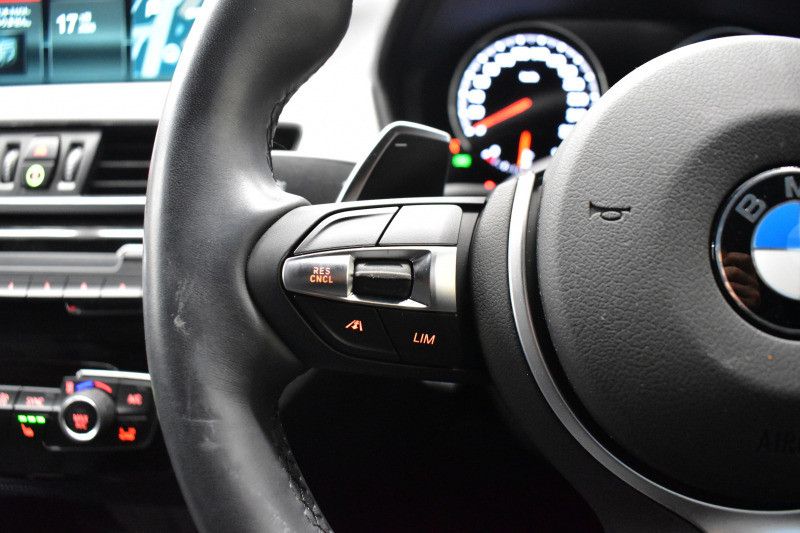 BMW X1 Xdrive20i Mｽﾎﾟｰﾂ ｱﾄﾞﾊﾞﾝｽﾄﾞｱｸﾃｨﾌﾞｾｰﾌﾃｨ&ｺﾝﾌｫｰﾄP 4WD 1ｵｰﾅｰ 追従ACC HUD ﾋｰﾀｰ付電動黒革 OZMSW20AW ｱｲﾊﾞｯﾊﾀﾞｳﾝｻｽ ﾀｯﾁﾊﾟｯﾄﾞﾅﾋﾞBｶﾒﾗ Pｱｼｽﾄ LEDﾍｯﾄﾞﾗｲﾄ 衝突軽減B 車線逸脱&歩行者警告 電動Rｹﾞｰﾄ 2年保証