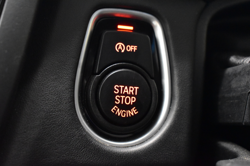 BMW Mシリーズ M4ｸｰﾍﾟ MDCT 可変Mｻｽﾍﾟﾝｼｮﾝ ﾋｰﾀｰ付ﾍﾞｰｼﾞｭﾚｻﾞｰ ﾊﾟｰｷﾝｸﾞｻﾎﾟｰﾄﾊﾟｯｹｰｼﾞ HUD ｱﾀﾞﾌﾟﾃｨﾌﾞLEDﾍｯﾄﾞﾗｲﾄ 19AW 衝突軽減ﾌﾞﾚｰｷ 車線逸脱&歩行者警告 ﾀｯﾁﾊﾟｯﾄﾞHDDﾅﾋﾞﾌﾙｾｸﾞBｶﾒﾗ 前後PDC ｶｰﾎﾞﾝﾙｰﾌ 2年保証