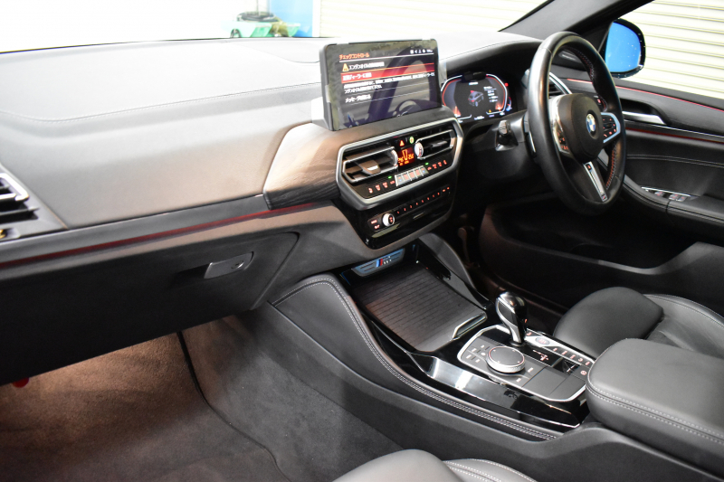 BMW X4 M40i LCI後期 1ｵｰﾅｰ ｾﾚｸﾄP 変更後ﾃﾞｻﾞｲﾝLEDﾍｯﾄﾞﾗｲﾄ&ﾃｰﾙ ﾊﾟﾉﾗﾏｻﾝﾙｰﾌ ﾗｲﾌﾞｺｸﾋﾟｯﾄ 可変Mｻｽ Fﾍﾞﾝﾁﾚｰｼｮﾝ&全席ﾋｰﾀｰ付黒革 ﾊｰﾏﾝｶｰﾄﾞﾝ 21AW 追従ACC HUD ｽﾃｱﾘﾝｸﾞﾋｰﾀｰ ﾀｯﾁﾊﾟﾈﾙﾅﾋﾞ ﾌﾙｾｸﾞ 全周囲ｶﾒﾗ 電動Rｹﾞｰﾄ 2年保証