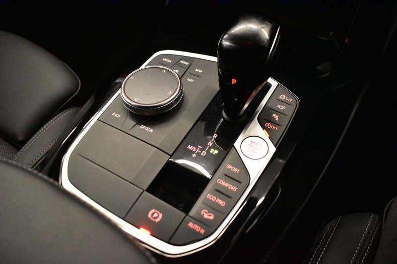 BMW X4 M40i LCI後期 1ｵｰﾅｰ ｾﾚｸﾄP 変更後ﾃﾞｻﾞｲﾝLEDﾍｯﾄﾞﾗｲﾄ&ﾃｰﾙ ﾊﾟﾉﾗﾏｻﾝﾙｰﾌ ﾗｲﾌﾞｺｸﾋﾟｯﾄ 可変Mｻｽ Fﾍﾞﾝﾁﾚｰｼｮﾝ&全席ﾋｰﾀｰ付黒革 ﾊｰﾏﾝｶｰﾄﾞﾝ 21AW 追従ACC HUD ｽﾃｱﾘﾝｸﾞﾋｰﾀｰ ﾀｯﾁﾊﾟﾈﾙﾅﾋﾞ ﾌﾙｾｸﾞ 全周囲ｶﾒﾗ 電動Rｹﾞｰﾄ 2年保証