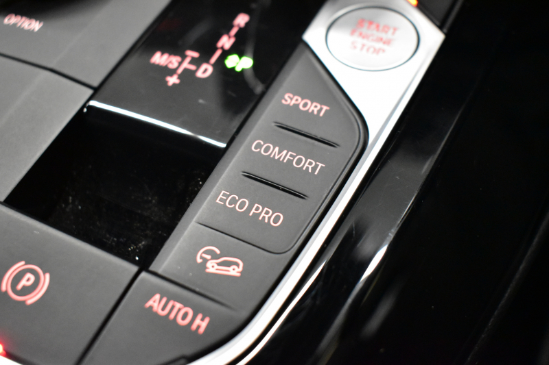 BMW X4 M40i LCI後期 1ｵｰﾅｰ ｾﾚｸﾄP 変更後ﾃﾞｻﾞｲﾝLEDﾍｯﾄﾞﾗｲﾄ&ﾃｰﾙ ﾊﾟﾉﾗﾏｻﾝﾙｰﾌ ﾗｲﾌﾞｺｸﾋﾟｯﾄ 可変Mｻｽ Fﾍﾞﾝﾁﾚｰｼｮﾝ&全席ﾋｰﾀｰ付黒革 ﾊｰﾏﾝｶｰﾄﾞﾝ 21AW 追従ACC HUD ｽﾃｱﾘﾝｸﾞﾋｰﾀｰ ﾀｯﾁﾊﾟﾈﾙﾅﾋﾞ ﾌﾙｾｸﾞ 全周囲ｶﾒﾗ 電動Rｹﾞｰﾄ 2年保証