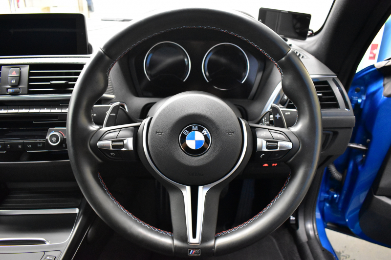BMW Mシリーズ M2 MDCT 7速DCT LCI後期 ｾﾚｸﾄP ｻﾝﾙｰﾌ ﾊｰﾏﾝｶｰﾄﾞﾝ  ﾋｰﾀｰ付黒革 ﾍｷｻｺﾞﾅﾙLEDﾍｯﾄﾞﾗｲﾄ&ﾃｰﾙ ﾀｯﾁﾊﾟﾈﾙHDDﾅﾋﾞ Bｶﾒﾗ ﾘｱPDC 19AW 車線逸脱&歩行者警告 衝突軽減ﾌﾞﾚｰｷ ｶｰﾎﾞﾝｲﾝﾃﾘｱ 2年保証