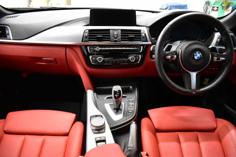 BMW 4シリーズ 440i ｶﾌﾞﾘｵﾚ Mｽﾎﾟｰﾂ LCI後期 ﾌｧｽﾄﾄﾗｯｸP ﾍｷｻｺﾞﾅﾙLEDﾍｯﾄﾞﾗｲﾄ&ﾃｰﾙ 追従ACC HUD ﾋｰﾀｰ付赤革 ｴｱｶﾗｰ 液晶ﾒｰﾀｰ harman/kardon 車線変更&逸脱&歩行者&衝突警告 衝突軽減B 19AW ﾀｯﾁﾊﾟﾈﾙHDDﾅﾋﾞ ﾌﾙｾｸﾞ 2年保証