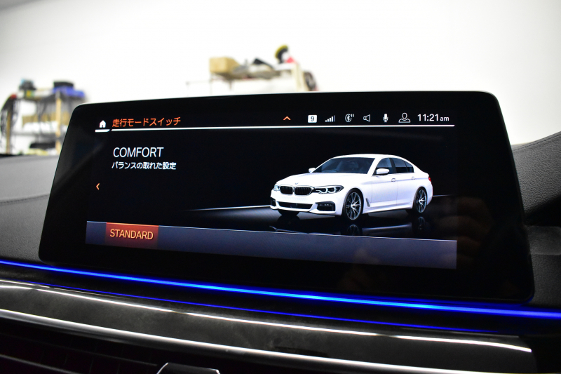 BMW 5シリーズ M550i Xﾄﾞﾗｲﾌﾞ ｱﾙﾃｨﾒｯﾄｴﾃﾞｨｼｮﾝ 55台限定車 4WD ｻﾝﾙｰﾌ ﾚｰｻﾞｰLEDﾍｯﾄﾞﾗｲﾄ ﾗｲﾌﾞｺｯｸﾋﾟｯﾄ ｺﾝﾌｫｰﾄｼｰﾄ 前席ﾏｯｻｰｼﾞ&ﾍﾞﾝﾁﾚｰﾀｰ 全席ﾋｰﾀｰ付黒革 可変Mｻｽ harman/kardon Mｽﾎﾟｰﾂﾌﾞﾚｰｷ ACC HUD 全周囲ｶﾒﾗ ﾌﾙｾｸﾞ 2年保証