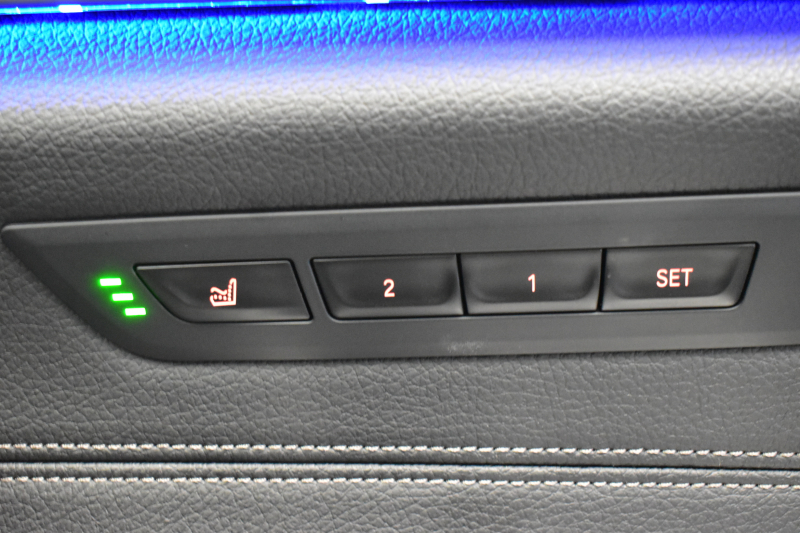 BMW 5シリーズ M550i Xﾄﾞﾗｲﾌﾞ ｱﾙﾃｨﾒｯﾄｴﾃﾞｨｼｮﾝ 55台限定車 4WD ｻﾝﾙｰﾌ ﾚｰｻﾞｰLEDﾍｯﾄﾞﾗｲﾄ ﾗｲﾌﾞｺｯｸﾋﾟｯﾄ ｺﾝﾌｫｰﾄｼｰﾄ 前席ﾏｯｻｰｼﾞ&ﾍﾞﾝﾁﾚｰﾀｰ 全席ﾋｰﾀｰ付黒革 可変Mｻｽ harman/kardon Mｽﾎﾟｰﾂﾌﾞﾚｰｷ ACC HUD 全周囲ｶﾒﾗ ﾌﾙｾｸﾞ 2年保証