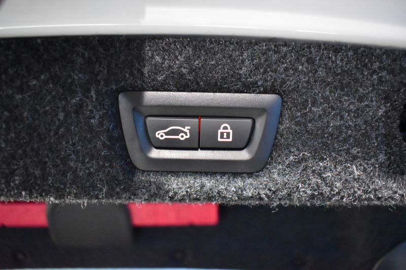 BMW 5シリーズ M550i Xﾄﾞﾗｲﾌﾞ ｱﾙﾃｨﾒｯﾄｴﾃﾞｨｼｮﾝ 55台限定車 4WD ｻﾝﾙｰﾌ ﾚｰｻﾞｰLEDﾍｯﾄﾞﾗｲﾄ ﾗｲﾌﾞｺｯｸﾋﾟｯﾄ ｺﾝﾌｫｰﾄｼｰﾄ 前席ﾏｯｻｰｼﾞ&ﾍﾞﾝﾁﾚｰﾀｰ 全席ﾋｰﾀｰ付黒革 可変Mｻｽ harman/kardon Mｽﾎﾟｰﾂﾌﾞﾚｰｷ ACC HUD 全周囲ｶﾒﾗ ﾌﾙｾｸﾞ 2年保証