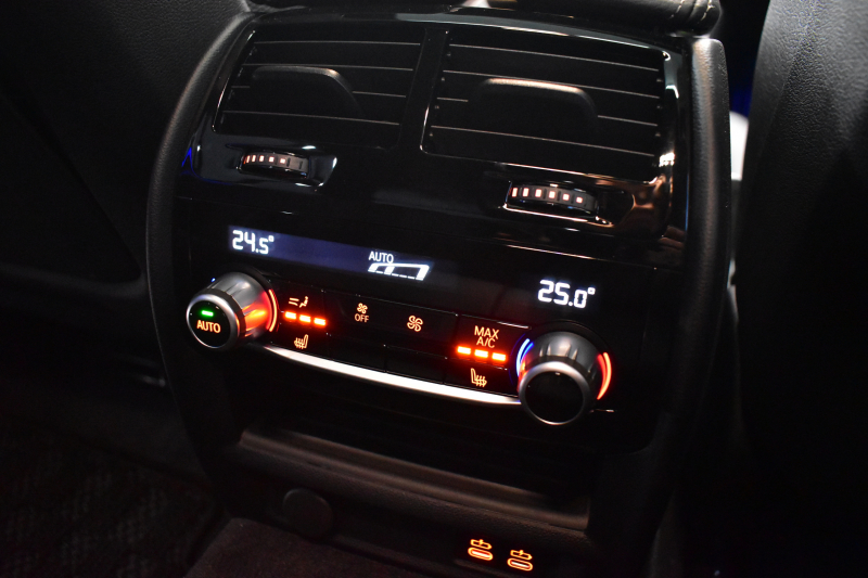 BMW 5シリーズ M550i Xﾄﾞﾗｲﾌﾞ ｱﾙﾃｨﾒｯﾄｴﾃﾞｨｼｮﾝ 55台限定車 4WD ｻﾝﾙｰﾌ ﾚｰｻﾞｰLEDﾍｯﾄﾞﾗｲﾄ ﾗｲﾌﾞｺｯｸﾋﾟｯﾄ ｺﾝﾌｫｰﾄｼｰﾄ 前席ﾏｯｻｰｼﾞ&ﾍﾞﾝﾁﾚｰﾀｰ 全席ﾋｰﾀｰ付黒革 可変Mｻｽ harman/kardon Mｽﾎﾟｰﾂﾌﾞﾚｰｷ ACC HUD 全周囲ｶﾒﾗ ﾌﾙｾｸﾞ 2年保証