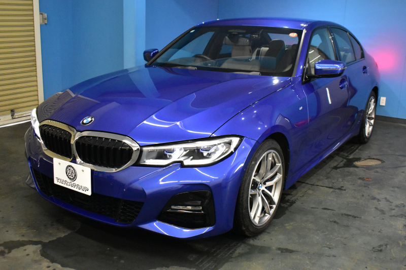 BMW 3シリーズ 320i Mｽﾎﾟｰﾂ ｲﾉﾍﾞｰｼｮﾝ&ﾊｲﾗｲﾝ&ｺﾝﾌｫｰﾄ&ｻｳﾝﾄﾞP ﾚｰｻﾞｰLEDﾍｯﾄﾞﾗｲﾄ ﾋｰﾀｰ付白革 可変Mｻｽ  追従ACC HUD ﾗｲﾌﾞｺｯｸﾋﾟｯﾄ全周囲ｶﾒﾗ ｱｯﾌﾟﾙｶｰﾌﾟﾚｲ haraman/kardon 1ｵｰﾅｰ 電動ﾄﾗﾝｸ2年保証