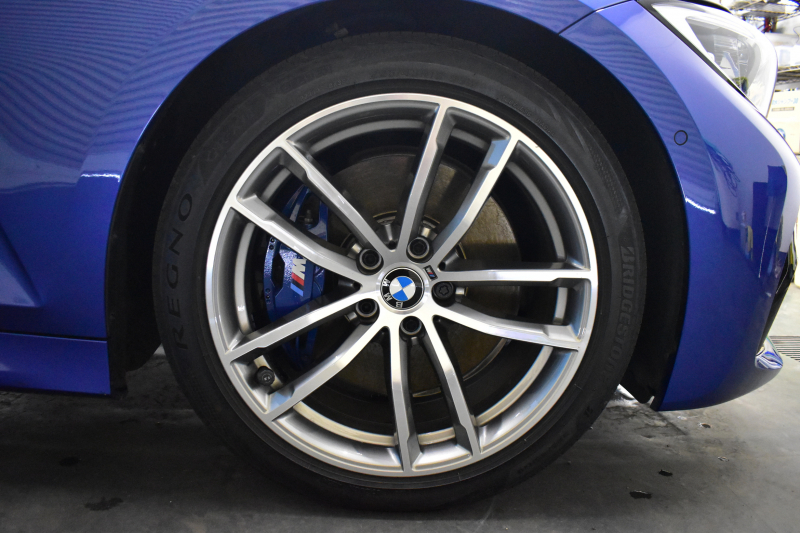 BMW 3シリーズ 320i Mｽﾎﾟｰﾂ ｲﾉﾍﾞｰｼｮﾝ&ﾊｲﾗｲﾝ&ｺﾝﾌｫｰﾄ&ｻｳﾝﾄﾞP ﾚｰｻﾞｰLEDﾍｯﾄﾞﾗｲﾄ ﾋｰﾀｰ付白革 可変Mｻｽ  追従ACC HUD ﾗｲﾌﾞｺｯｸﾋﾟｯﾄ全周囲ｶﾒﾗ ｱｯﾌﾟﾙｶｰﾌﾟﾚｲ haraman/kardon 1ｵｰﾅｰ 電動ﾄﾗﾝｸ2年保証