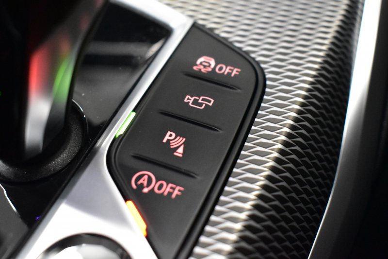 BMW 3シリーズ M340i Xﾄﾞﾗｲﾌﾞ ｲﾉﾍﾞｰｼｮﾝP ｻﾝﾙｰﾌ ﾋｰﾀｰ付ﾌﾞﾗｯｸﾚｻﾞｰ ACC HUD ﾚｰｻﾞｰLEDﾗｲﾄ 可変Mｻｽ 19AW Mｽﾎﾟｰﾂﾌﾞﾚｰｷ&ﾃﾞﾌ ｼﾞｪｽﾁｬｰC付ﾀｯﾁﾊﾟﾈﾙﾅﾋﾞ全周囲ｶﾒﾗ ﾊｰﾏﾝｶｰﾄﾞﾝ 側面衝突&車線変更&逸脱警告 2年保証