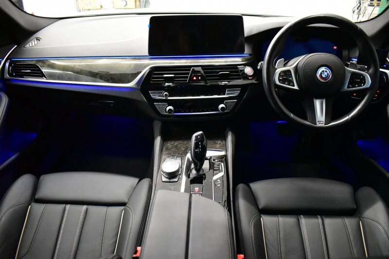 BMW 5シリーズ 530i Mｽﾎﾟｰﾂ LCI後期 高出力ﾓﾃﾞﾙ 全席ﾋｰﾀｰ付黒革 LEDﾍｯﾄﾞﾗｲﾄ 可変ｻｽﾍﾟﾝｼｮﾝ ﾗｲﾌﾞｺｸﾋﾟｯﾄ ACC HUD LCW ﾀｯﾁﾊﾟﾈﾙﾅﾋﾞ全周囲ｶﾒﾗTV 電動ﾄﾗﾝｸ Mｽﾎﾟｰﾂﾌﾞﾚｰｷ  19AW 2年保証