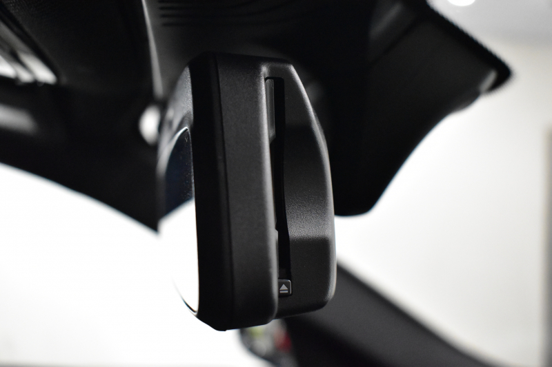 BMW 5シリーズ 530e Mｽﾎﾟｰﾂ iﾊﾟﾌｫｰﾏﾝｽ PHEV ｻﾝﾙｰﾌ ｾﾚｸﾄ&ﾊｲﾉﾍﾞｰｼｮﾝ&ﾊｲﾗｲﾝ&ｱﾄﾞﾊﾞﾝｽP 全面液晶ﾒｰﾀｰ 19AW 全席ﾋｰﾀｰ付黒革 ﾊｰﾏﾝｶｰﾄﾞﾝ 4ｿﾞｰﾝAC LEDﾍｯﾄﾞﾗｲﾄ ACC HUD LCW ﾀｯﾁﾊﾟﾈﾙﾅﾋﾞ全周囲ｶﾒﾗ ﾌﾙｾｸﾞﾜｲﾔﾚｽ充電 電動ﾄﾗﾝｸ 2年保証