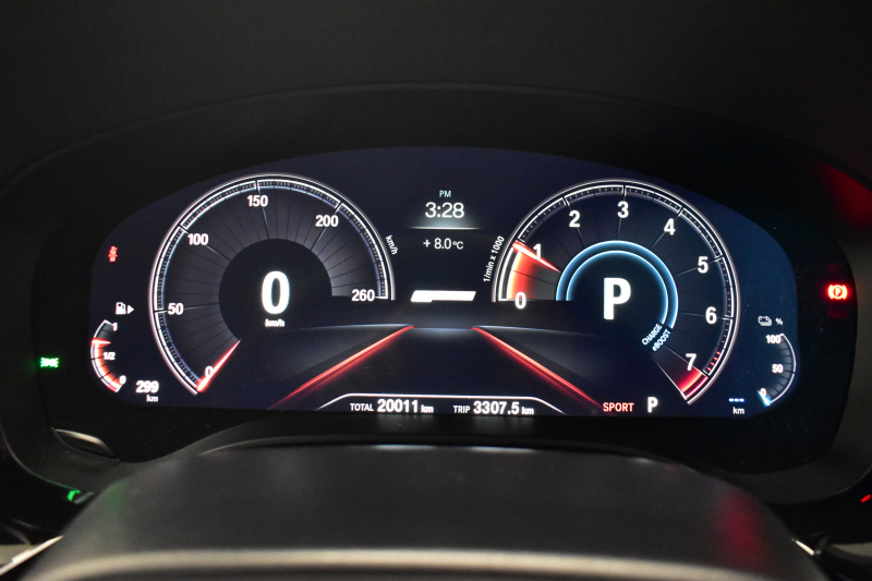 BMW 5シリーズ 530e Mｽﾎﾟｰﾂ iﾊﾟﾌｫｰﾏﾝｽ PHEV ｻﾝﾙｰﾌ ｾﾚｸﾄ&ﾊｲﾉﾍﾞｰｼｮﾝ&ﾊｲﾗｲﾝ&ｱﾄﾞﾊﾞﾝｽP 全面液晶ﾒｰﾀｰ 19AW 全席ﾋｰﾀｰ付黒革 ﾊｰﾏﾝｶｰﾄﾞﾝ 4ｿﾞｰﾝAC LEDﾍｯﾄﾞﾗｲﾄ ACC HUD LCW ﾀｯﾁﾊﾟﾈﾙﾅﾋﾞ全周囲ｶﾒﾗ ﾌﾙｾｸﾞﾜｲﾔﾚｽ充電 電動ﾄﾗﾝｸ 2年保証