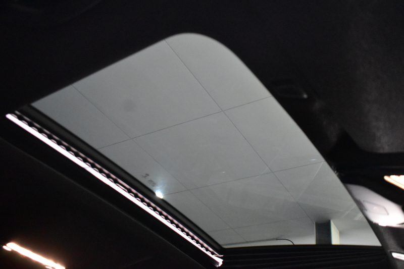 BMW 5シリーズ 530e Mｽﾎﾟｰﾂ iﾊﾟﾌｫｰﾏﾝｽ PHEV ｻﾝﾙｰﾌ ｾﾚｸﾄ&ﾊｲﾉﾍﾞｰｼｮﾝ&ﾊｲﾗｲﾝ&ｱﾄﾞﾊﾞﾝｽP 全面液晶ﾒｰﾀｰ 19AW 全席ﾋｰﾀｰ付黒革 ﾊｰﾏﾝｶｰﾄﾞﾝ 4ｿﾞｰﾝAC LEDﾍｯﾄﾞﾗｲﾄ ACC HUD LCW ﾀｯﾁﾊﾟﾈﾙﾅﾋﾞ全周囲ｶﾒﾗ ﾌﾙｾｸﾞﾜｲﾔﾚｽ充電 電動ﾄﾗﾝｸ 2年保証