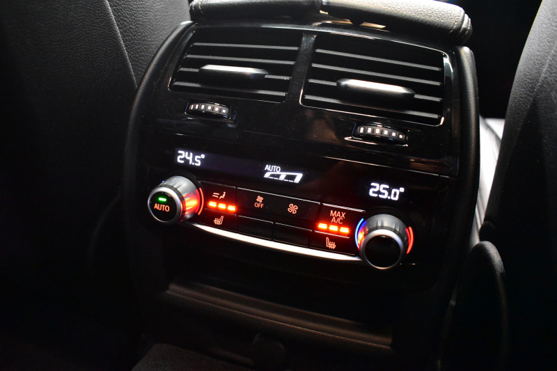 BMW 5シリーズ 530e Mｽﾎﾟｰﾂ iﾊﾟﾌｫｰﾏﾝｽ PHEV ｻﾝﾙｰﾌ ｾﾚｸﾄ&ﾊｲﾉﾍﾞｰｼｮﾝ&ﾊｲﾗｲﾝ&ｱﾄﾞﾊﾞﾝｽP 全面液晶ﾒｰﾀｰ 19AW 全席ﾋｰﾀｰ付黒革 ﾊｰﾏﾝｶｰﾄﾞﾝ 4ｿﾞｰﾝAC LEDﾍｯﾄﾞﾗｲﾄ ACC HUD LCW ﾀｯﾁﾊﾟﾈﾙﾅﾋﾞ全周囲ｶﾒﾗ ﾌﾙｾｸﾞﾜｲﾔﾚｽ充電 電動ﾄﾗﾝｸ 2年保証