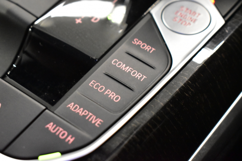 BMW 4シリーズ M440i xDriveｶﾌﾞﾘｵﾚ 4WD ｺﾝﾌｫｰﾄP ﾋｰﾀｰ付individualｴｸｽﾃﾝﾄﾞﾀﾙﾄｩｰﾌｫﾒﾘﾉﾚｻﾞｰ ｴｱｶﾗｰ ﾚｰｻﾞｰLEDﾍｯﾄﾞﾗｲﾄ ACC HUD Mｽﾎﾟｰﾂﾃﾞﾌ&ﾌﾞﾚｰｷ 可変Mｻｽ ﾗｲﾌﾞｺｯｸﾋﾟｯﾄﾀｯﾁﾊﾟﾈﾙﾅﾋﾞ Apple Car Play ﾌﾙｾｸﾞ harman/kardon 19AW 2年保証