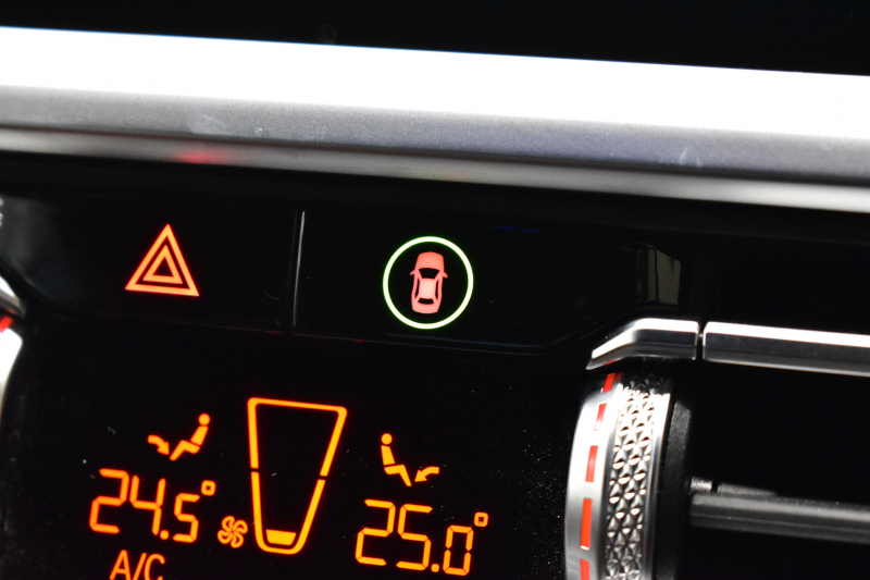 BMW 4シリーズ M440i xDriveｶﾌﾞﾘｵﾚ 4WD ｺﾝﾌｫｰﾄP ﾋｰﾀｰ付individualｴｸｽﾃﾝﾄﾞﾀﾙﾄｩｰﾌｫﾒﾘﾉﾚｻﾞｰ ｴｱｶﾗｰ ﾚｰｻﾞｰLEDﾍｯﾄﾞﾗｲﾄ ACC HUD Mｽﾎﾟｰﾂﾃﾞﾌ&ﾌﾞﾚｰｷ 可変Mｻｽ ﾗｲﾌﾞｺｯｸﾋﾟｯﾄﾀｯﾁﾊﾟﾈﾙﾅﾋﾞ Apple Car Play ﾌﾙｾｸﾞ harman/kardon 19AW 2年保証