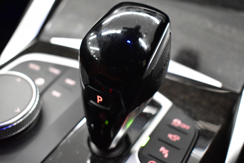 BMW 4シリーズ M440i xDriveｶﾌﾞﾘｵﾚ 4WD ｺﾝﾌｫｰﾄP ﾋｰﾀｰ付individualｴｸｽﾃﾝﾄﾞﾀﾙﾄｩｰﾌｫﾒﾘﾉﾚｻﾞｰ ｴｱｶﾗｰ ﾚｰｻﾞｰLEDﾍｯﾄﾞﾗｲﾄ ACC HUD Mｽﾎﾟｰﾂﾃﾞﾌ&ﾌﾞﾚｰｷ 可変Mｻｽ ﾗｲﾌﾞｺｯｸﾋﾟｯﾄﾀｯﾁﾊﾟﾈﾙﾅﾋﾞ Apple Car Play ﾌﾙｾｸﾞ harman/kardon 19AW 2年保証