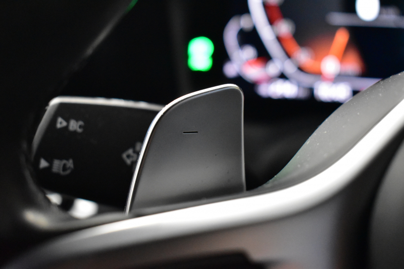 BMW 3シリーズ 330i Mｽﾎﾟｰﾂ 高出力ﾓﾃﾞﾙ ｲﾉﾍﾞｰｼｮﾝ&ﾃﾞﾋﾞｭｰ&ｺﾝﾌｫｰﾄP ﾋｰﾀｰ付黒革 ACC HUD 19AW Mｽﾎﾟｰﾂﾌﾞﾚｰｷ ﾗｲﾌﾞｺｯｸﾋﾟｯﾄ ｼﾞｪｽﾁｬｰｺﾝﾄﾛｰﾙ付ﾀｯﾁﾊﾟﾈﾙHDDﾅﾋﾞ全周囲ｶﾒﾗ ｱｯﾌﾟﾙｶｰﾌﾟﾚｲ ｳｯﾄﾞｲﾝﾃﾘｱ 電動ﾄﾗﾝｸ 2年保証