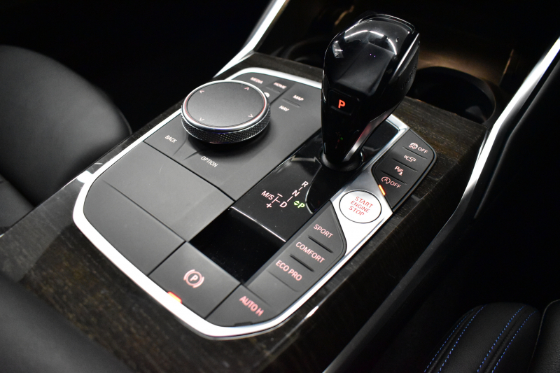 BMW 3シリーズ 330i Mｽﾎﾟｰﾂ 高出力ﾓﾃﾞﾙ ｲﾉﾍﾞｰｼｮﾝ&ﾃﾞﾋﾞｭｰ&ｺﾝﾌｫｰﾄP ﾋｰﾀｰ付黒革 ACC HUD 19AW Mｽﾎﾟｰﾂﾌﾞﾚｰｷ ﾗｲﾌﾞｺｯｸﾋﾟｯﾄ ｼﾞｪｽﾁｬｰｺﾝﾄﾛｰﾙ付ﾀｯﾁﾊﾟﾈﾙHDDﾅﾋﾞ全周囲ｶﾒﾗ ｱｯﾌﾟﾙｶｰﾌﾟﾚｲ ｳｯﾄﾞｲﾝﾃﾘｱ 電動ﾄﾗﾝｸ 2年保証