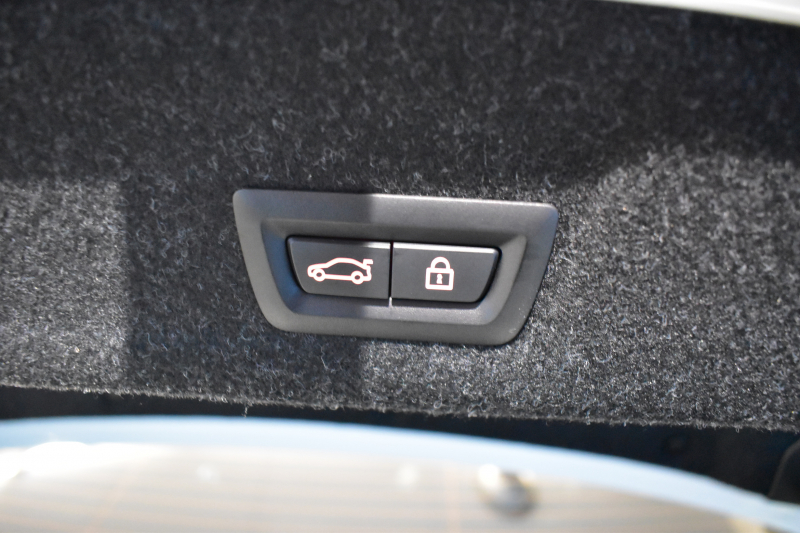 BMW 3シリーズ 330i Mｽﾎﾟｰﾂ 高出力ﾓﾃﾞﾙ 1ｵｰﾅｰ ｲﾉﾍﾞｰｼｮﾝ&ｺﾝﾌｫｰﾄP ﾋｰﾀｰ付ﾊｰﾌ黒革 ACC HUD 18AW Mｽﾎﾟｰﾂﾌﾞﾚｰｷ ﾗｲﾌﾞｺｯｸﾋﾟｯﾄ ｼﾞｪｽﾁｬｰC付ﾀｯﾁﾊﾟﾈﾙHDDﾅﾋﾞ全周囲ｶﾒﾗ ｱｯﾌﾟﾙｶｰﾌﾟﾚｲ 電動ﾄﾗﾝｸ 2年保証