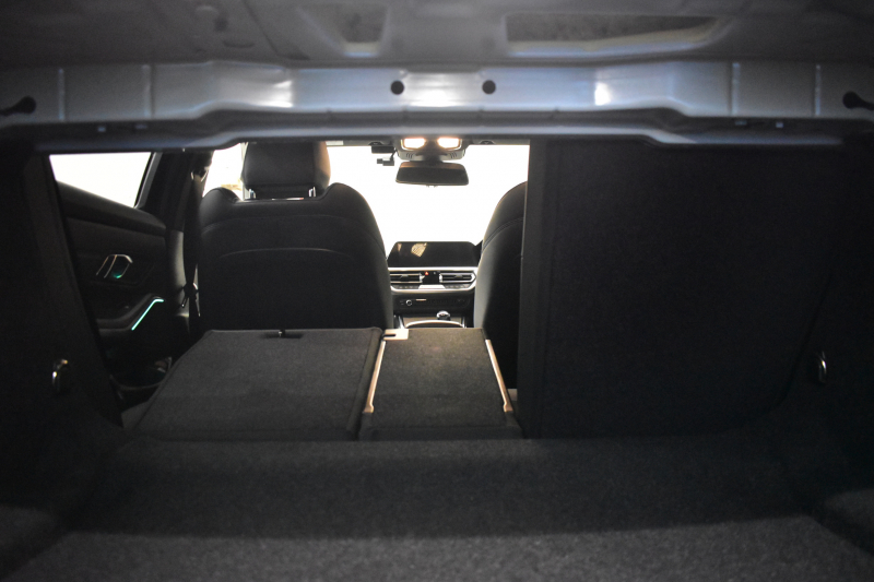 BMW 3シリーズ 330i Mｽﾎﾟｰﾂ 高出力ﾓﾃﾞﾙ 1ｵｰﾅｰ ｲﾉﾍﾞｰｼｮﾝ&ｺﾝﾌｫｰﾄP ﾋｰﾀｰ付ﾊｰﾌ黒革 ACC HUD 18AW Mｽﾎﾟｰﾂﾌﾞﾚｰｷ ﾗｲﾌﾞｺｯｸﾋﾟｯﾄ ｼﾞｪｽﾁｬｰC付ﾀｯﾁﾊﾟﾈﾙHDDﾅﾋﾞ全周囲ｶﾒﾗ ｱｯﾌﾟﾙｶｰﾌﾟﾚｲ 電動ﾄﾗﾝｸ 2年保証