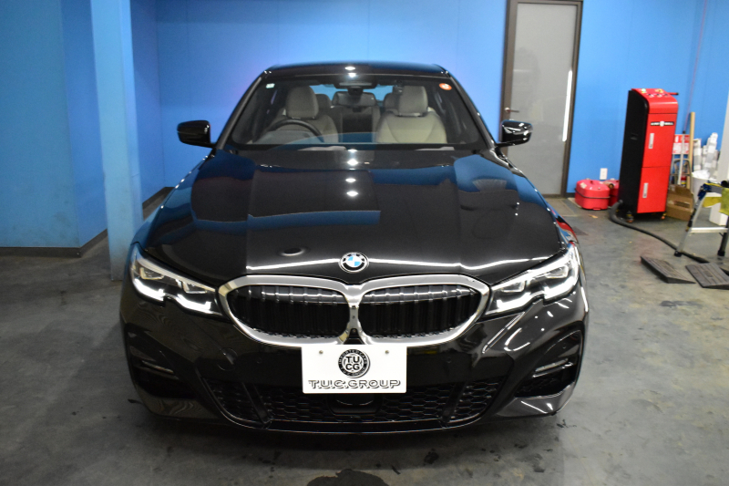 BMW 3シリーズ 320i Mｽﾎﾟｰﾂ ﾊｲﾗｲﾝP ﾋｰﾀｰ付白革 全周囲ｶﾒﾗ ﾜｲﾔﾚｽ充電 ﾌﾙｾｸﾞTV 追従ACC LCW 衝突軽減B 車線逸脱&歩行者警告 ﾗｲﾌﾞｺｯｸﾋﾟｯﾄ ｱｯﾌﾟﾙｶｰﾌﾟﾚｲ ﾌﾙｾｸﾞ ｳｯﾄﾞｲﾝﾃﾘｱ 2年保証