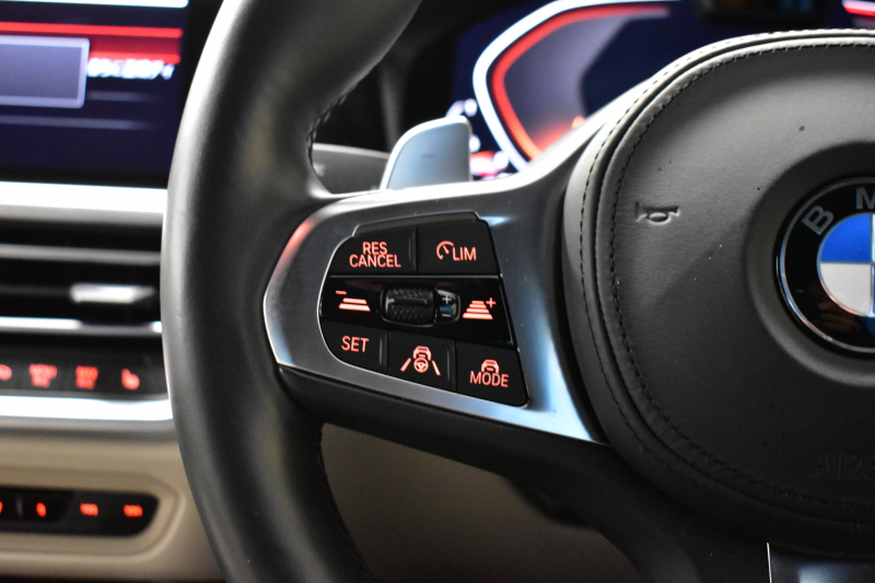 BMW 3シリーズ 320i Mｽﾎﾟｰﾂ ﾊｲﾗｲﾝP ﾋｰﾀｰ付白革 全周囲ｶﾒﾗ ﾜｲﾔﾚｽ充電 ﾌﾙｾｸﾞTV 追従ACC LCW 衝突軽減B 車線逸脱&歩行者警告 ﾗｲﾌﾞｺｯｸﾋﾟｯﾄ ｱｯﾌﾟﾙｶｰﾌﾟﾚｲ ﾌﾙｾｸﾞ ｳｯﾄﾞｲﾝﾃﾘｱ 2年保証