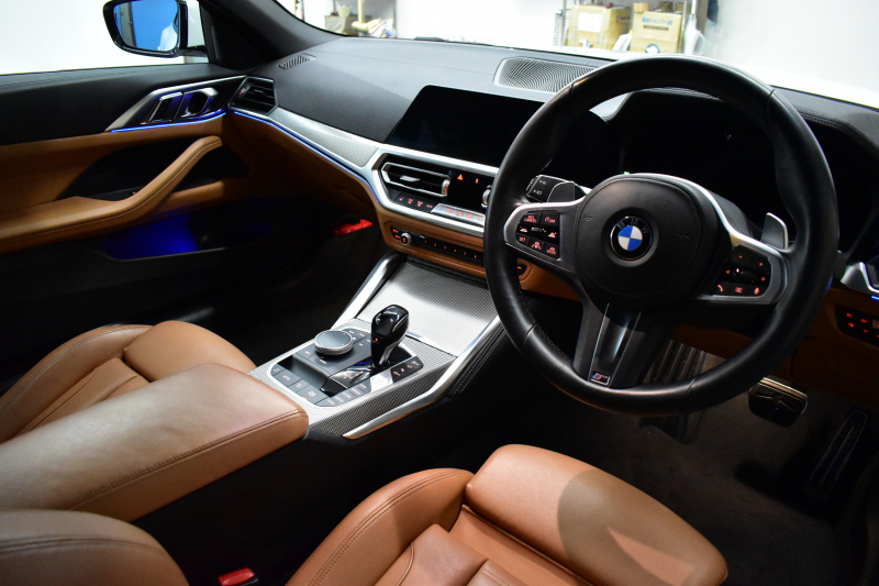 BMW 4シリーズ 420i ｶﾌﾞﾘｵﾚ Mｽﾎﾟｰﾂ ﾌｧｽﾄﾄﾗｯｸ&ｺﾝﾌｫｰﾄP ﾚｰｻﾞｰLED ﾋｰﾀｰ付ｺﾆｬｯｸ革 ｴｱｶﾗｰ 可変Mｻｽ Mｽﾎﾟｰﾂﾌﾞﾚｰｷ 全周囲ｶﾒﾗ ﾌﾙｾｸﾞ  ﾗｲﾌﾞｺｯｸﾋﾟｯﾄﾀｯﾁﾊﾟﾈﾙﾅﾋﾞ LCW Apple Car Play 19AW 2年保証
