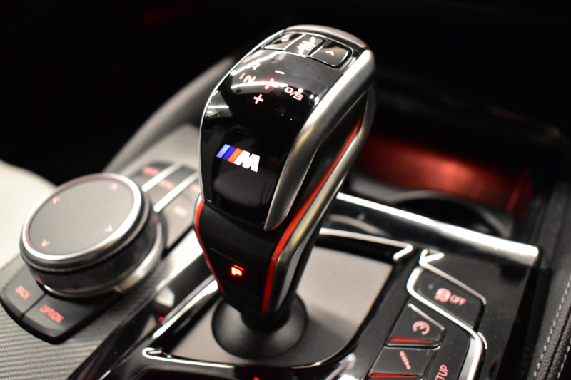 BMW Mシリーズ M5 V8ﾂｲﾝﾀｰﾎﾞ600馬力 MxDrive（4WD/2WD切替可）ｺﾝﾌｫｰﾄP  全席ﾋｰﾀｰ&前席ﾍﾞﾝﾁﾚｰｼｮﾝ&ﾏｯｻｰｼﾞ付白革 ﾅｲﾄﾋﾞｼﾞｮﾝ ｽﾃｱﾘﾝｸﾞﾋｰﾀｰ ｱﾝﾋﾞｴﾝﾄｴｱP  追従ACC LCW LEDﾍｯﾄﾞﾗｲﾄ HUD ﾀﾞｰｸｶｰﾎﾞﾝｱﾙﾐｲﾝﾃﾘｱ 液晶ﾒｰﾀｰ 3Dﾋﾞｭｰ 20AW 2年保証