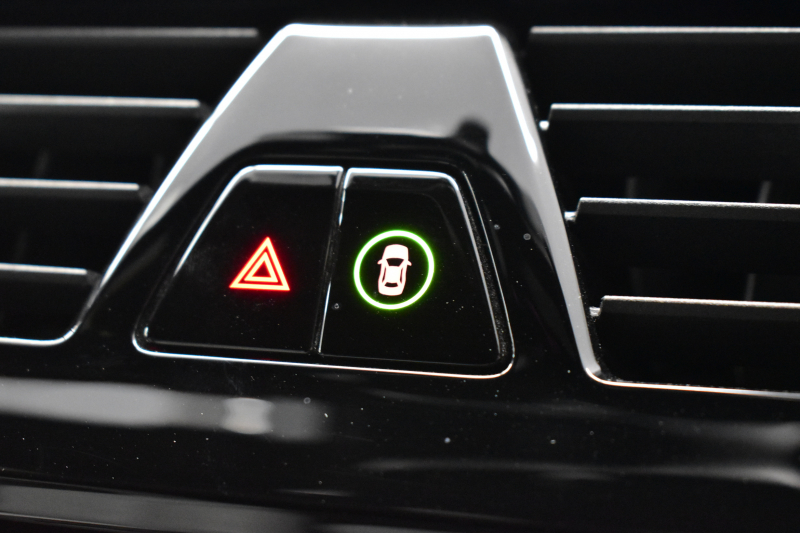 BMW Mシリーズ M5 V8ﾂｲﾝﾀｰﾎﾞ600馬力 MxDrive（4WD/2WD切替可）ｺﾝﾌｫｰﾄP  全席ﾋｰﾀｰ&前席ﾍﾞﾝﾁﾚｰｼｮﾝ&ﾏｯｻｰｼﾞ付白革 ﾅｲﾄﾋﾞｼﾞｮﾝ ｽﾃｱﾘﾝｸﾞﾋｰﾀｰ ｱﾝﾋﾞｴﾝﾄｴｱP  追従ACC LCW LEDﾍｯﾄﾞﾗｲﾄ HUD ﾀﾞｰｸｶｰﾎﾞﾝｱﾙﾐｲﾝﾃﾘｱ 液晶ﾒｰﾀｰ 3Dﾋﾞｭｰ 20AW 2年保証