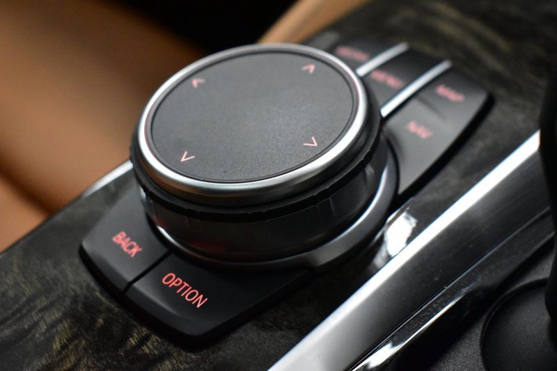 BMW 6シリーズ 630iｸﾞﾗﾝﾂｰﾘｽﾓ Mｽﾎﾟｰﾂ ﾊﾟﾉﾗﾏｻﾝﾙｰﾌ 全席ﾋｰﾀｰ付茶革 全面液晶ﾒｰﾀｰ  ﾊｰﾏﾝｶｰﾄﾞﾝｻｳﾝﾄﾞ LEDﾍｯﾄﾞﾗｲﾄ 追従ACC HUD 衝突軽減ﾌﾞﾚｰｷ 車線変更 &逸脱&歩行者警告 ﾀｯﾁﾊﾟﾈﾙﾅﾋﾞ 全周囲ｶﾒﾗ3Dﾋﾞｭｰ 4ｿﾞｰﾝAC  電動Rｹﾞｰﾄ 2年保証