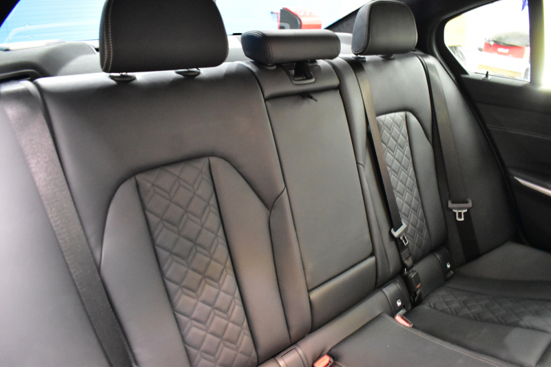 BMW 3シリーズ M340i Xﾄﾞﾗｲﾌﾞ LCI後期 新車保証R9月1月迄 1ｵｰﾅｰ individualﾀﾝｻﾞﾅｲﾄﾌﾞﾙｰ外装  ｻﾝﾙｰﾌ ﾋｰﾀｰ付黒ﾒﾘﾉ革 ｽﾃｱﾘﾝｸﾞﾋｰﾀｰ  ｶｰﾌﾞﾄﾞﾃﾞｨｽﾌﾟﾚｲ ACC HUD 可変Mｻｽ 19AW Mｽﾎﾟｰﾂﾌﾞﾚｰｷ&ﾃﾞﾌ ﾀｯﾁﾊﾟﾈﾙﾅﾋﾞ全周囲ｶﾒﾗ ﾊｰﾏﾝｶｰﾄﾞﾝ 2年保証